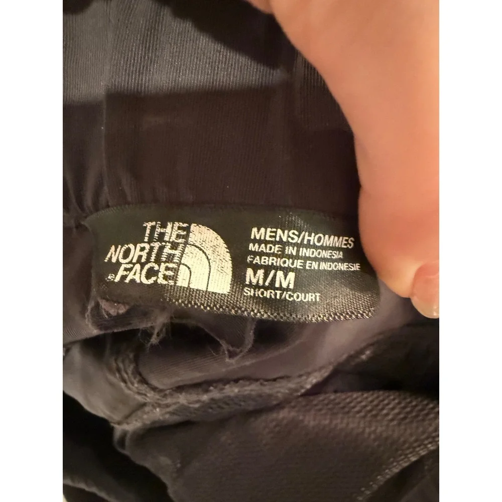 The North Face Mens Convertible Cargo Hiking Pants Gray Size Medium Short M/M
